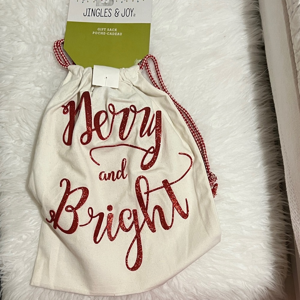 Jingles & Joy TM
Merry and Bright Gift Bag